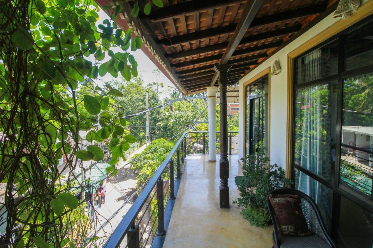 Manidi Villa Unawatuna Exterior photo